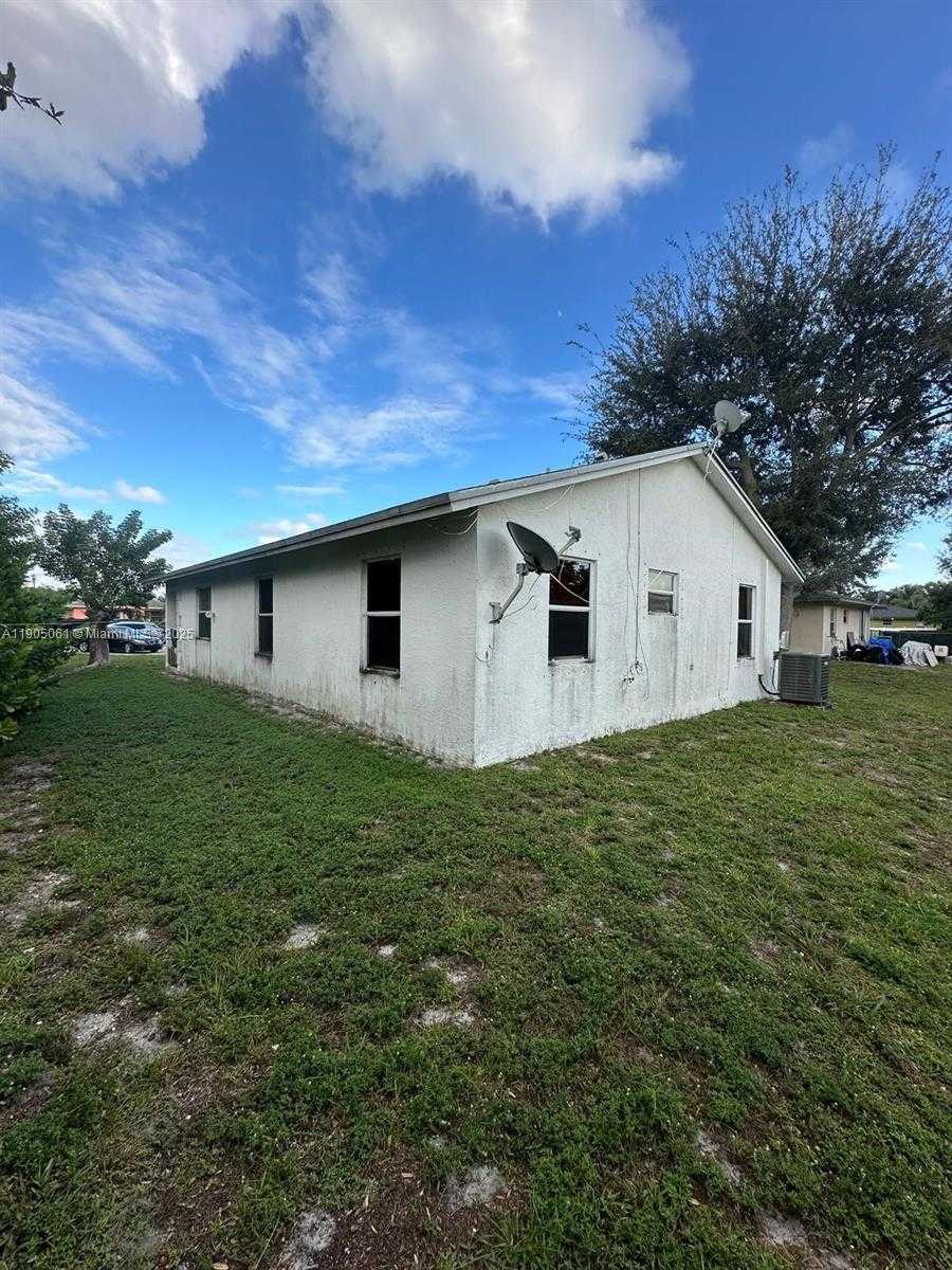 Small Image of 3282 NORTH WEST 75TH WAY, Davie Number 23