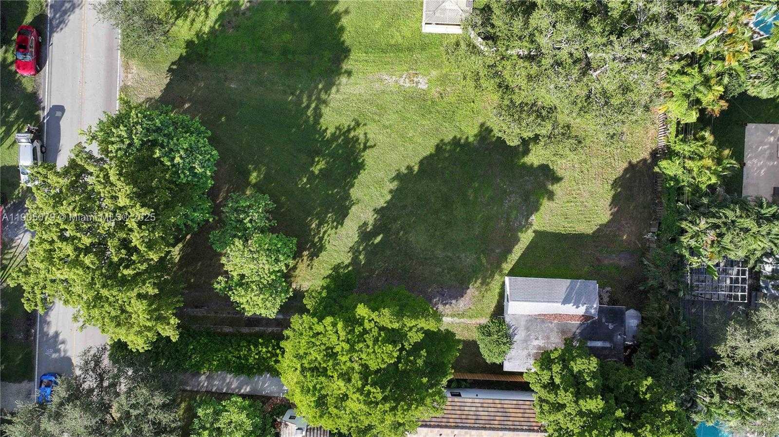 Small Image of 129 NORTH EAST 87TH ST, El Portal Number 11