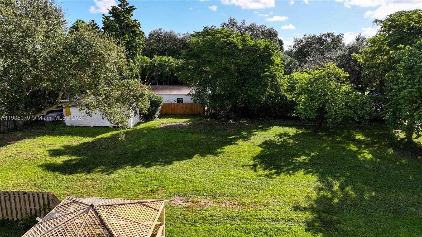 Small Image of 129 NORTH EAST 87TH ST, El Portal Number 13