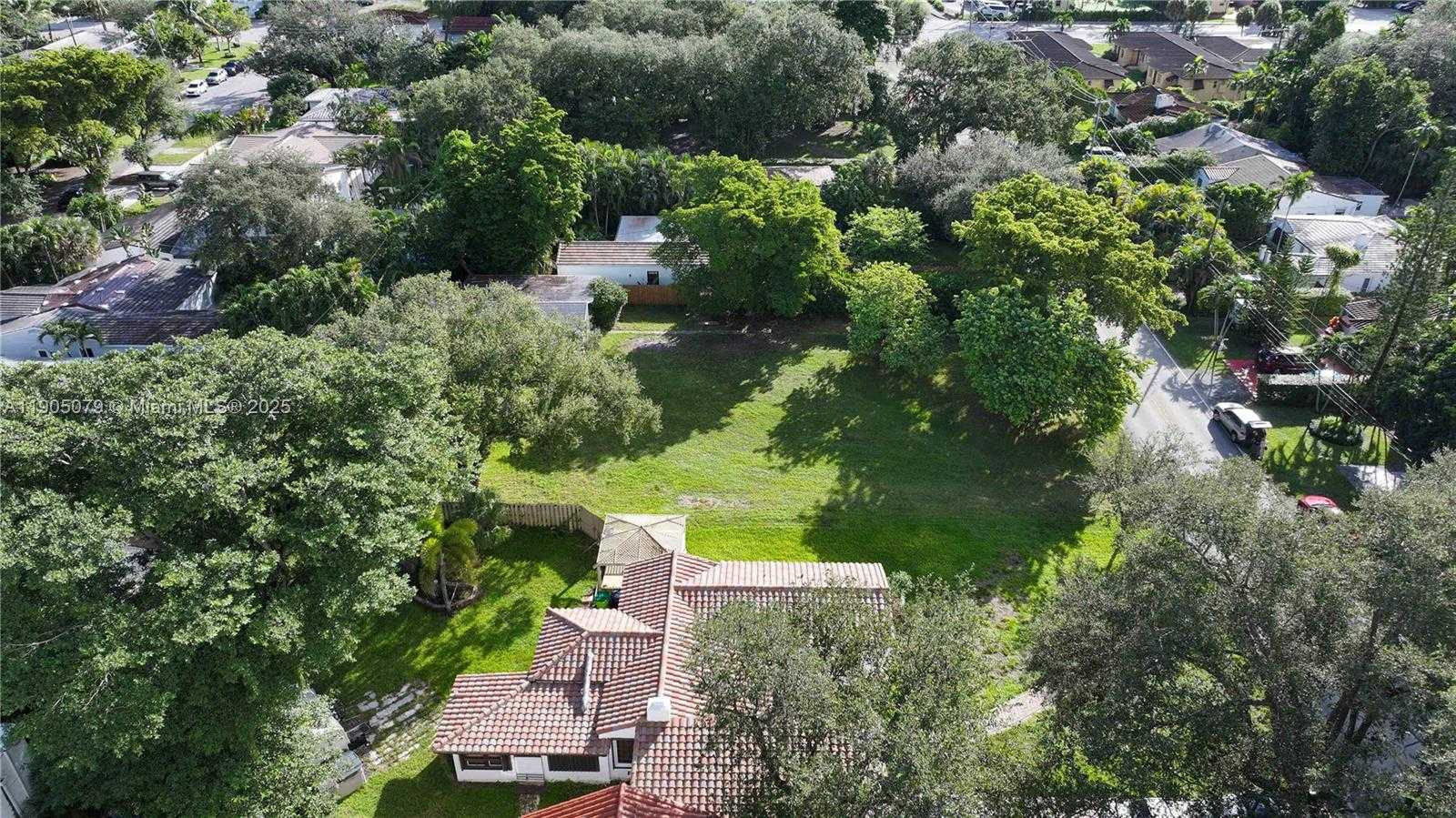 Small Image of 129 NORTH EAST 87TH ST, El Portal Number 16