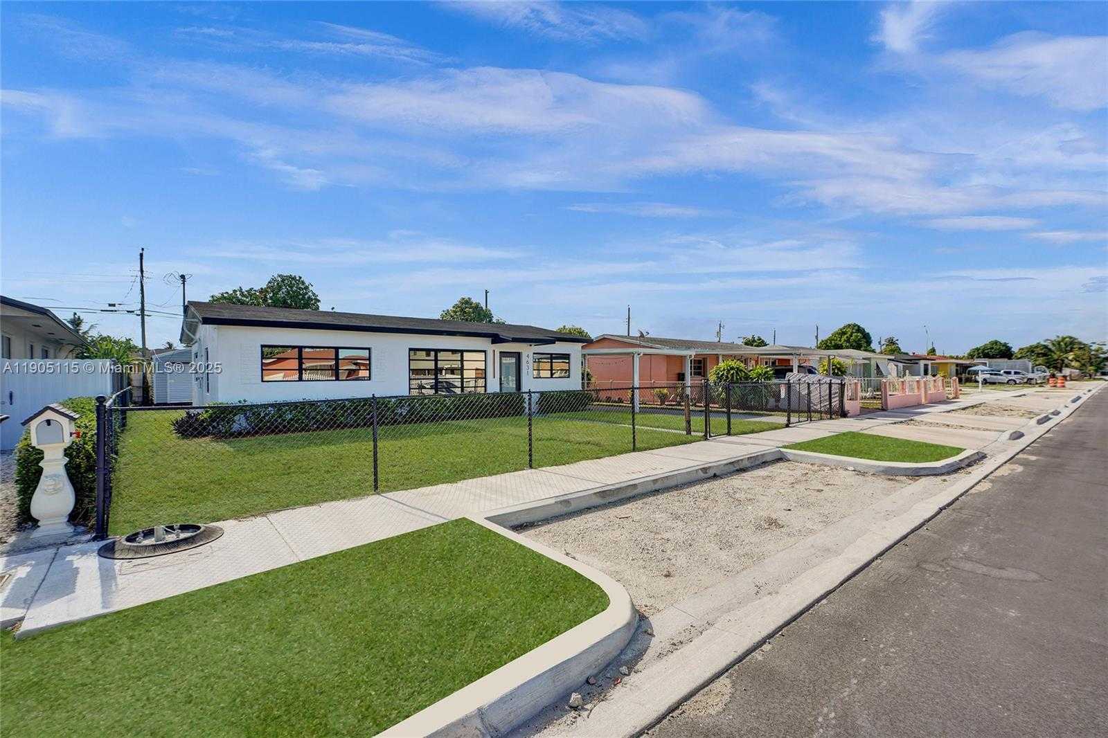 Small Image of 4631 EAST 8TH CT, Hialeah Number 4