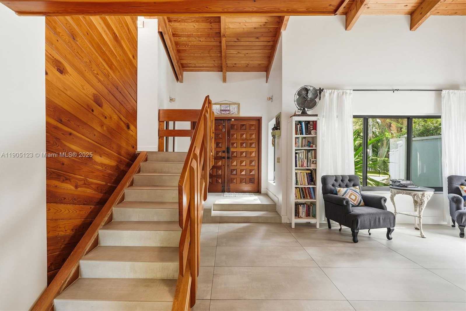 Small Image of 9200 NORTH EAST 12TH AVE, Miami Shores Number 12