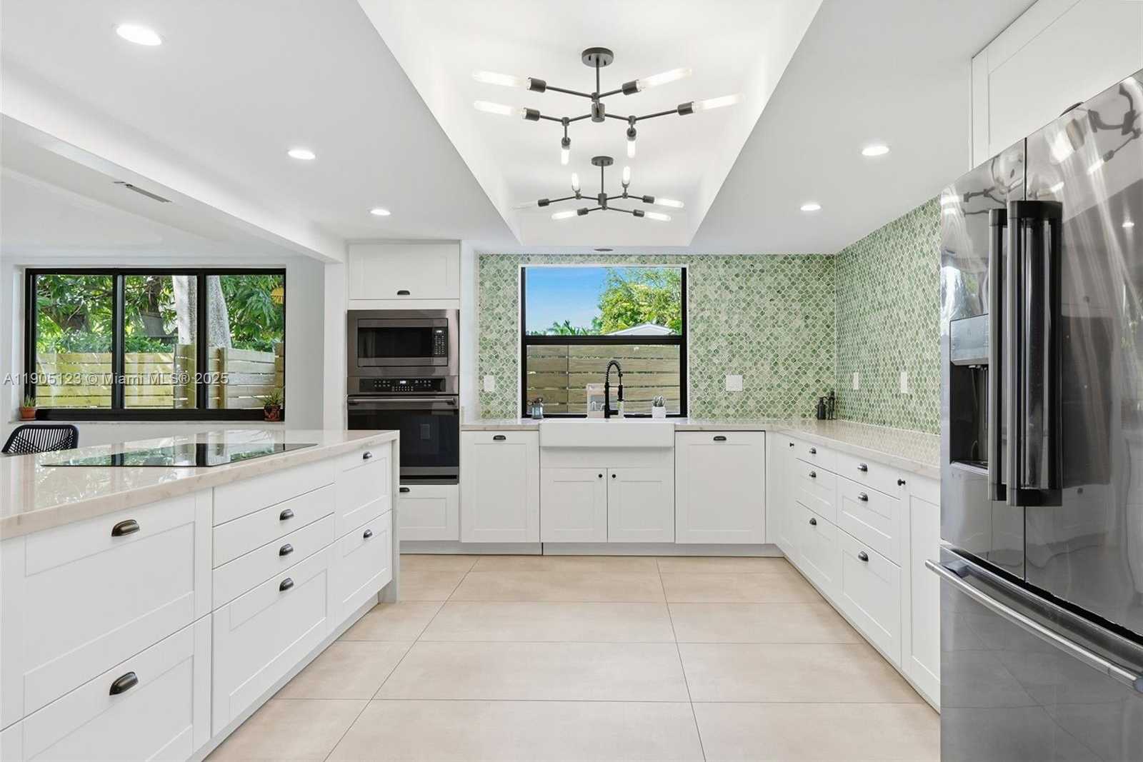 Small Image of 9200 NORTH EAST 12TH AVE, Miami Shores Number 18