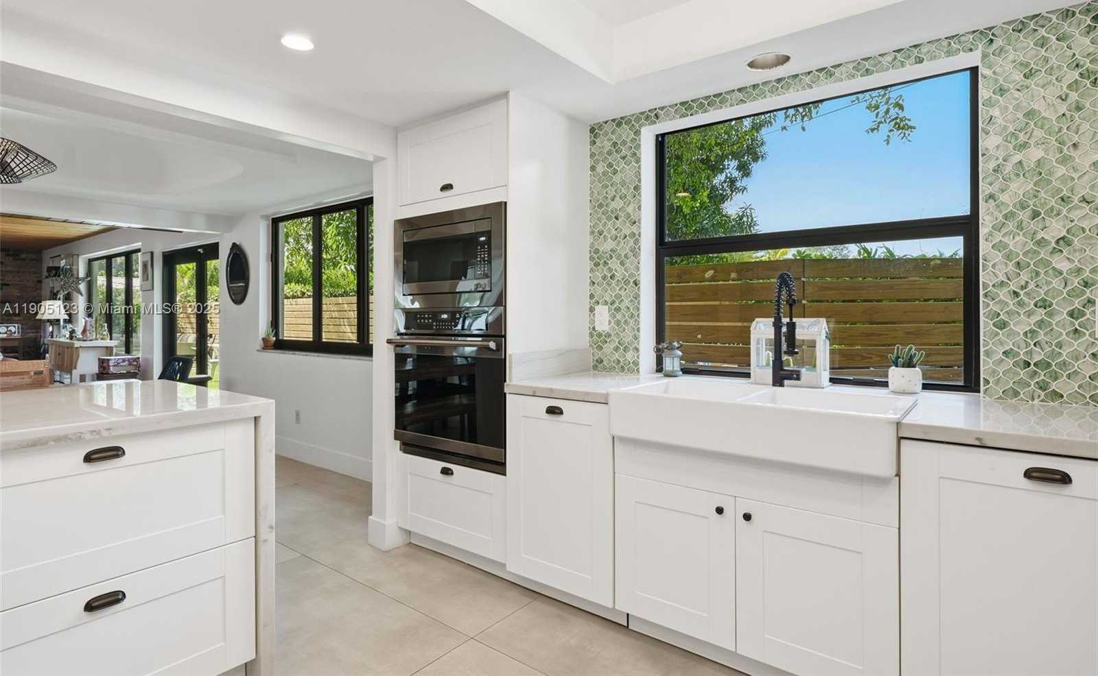 Small Image of 9200 NORTH EAST 12TH AVE, Miami Shores Number 20