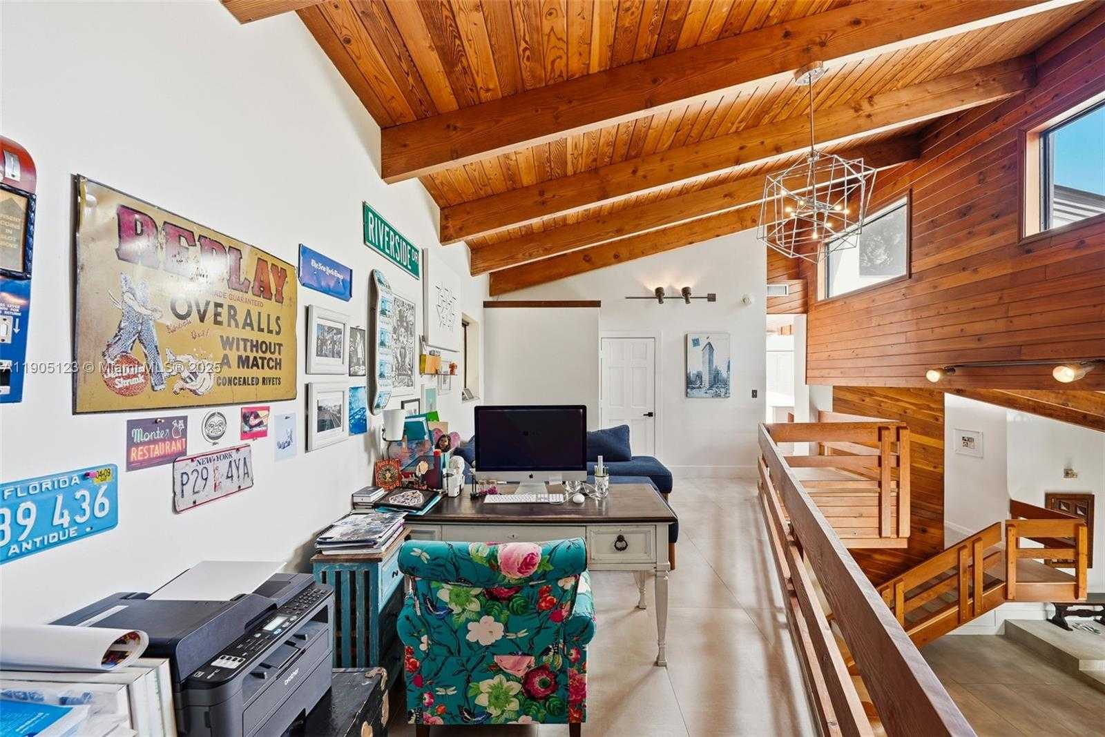 Small Image of 9200 NORTH EAST 12TH AVE, Miami Shores Number 27