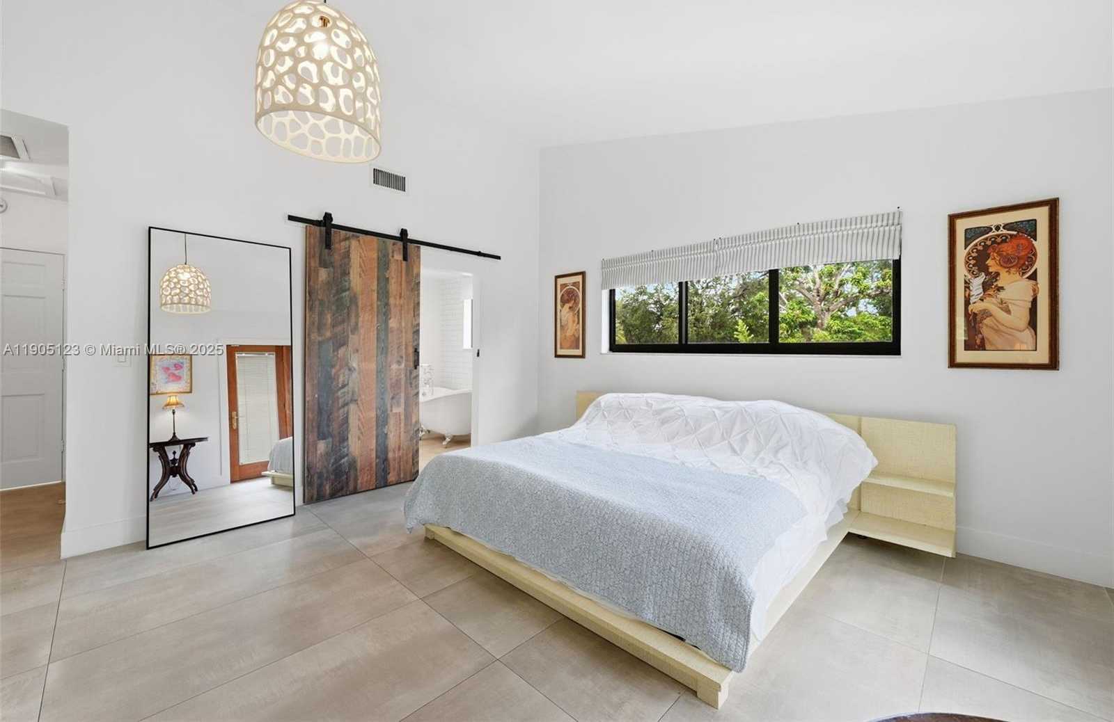 Small Image of 9200 NORTH EAST 12TH AVE, Miami Shores Number 35