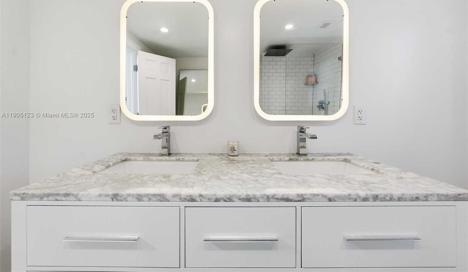 Small Image of 9200 NORTH EAST 12TH AVE, Miami Shores Number 39