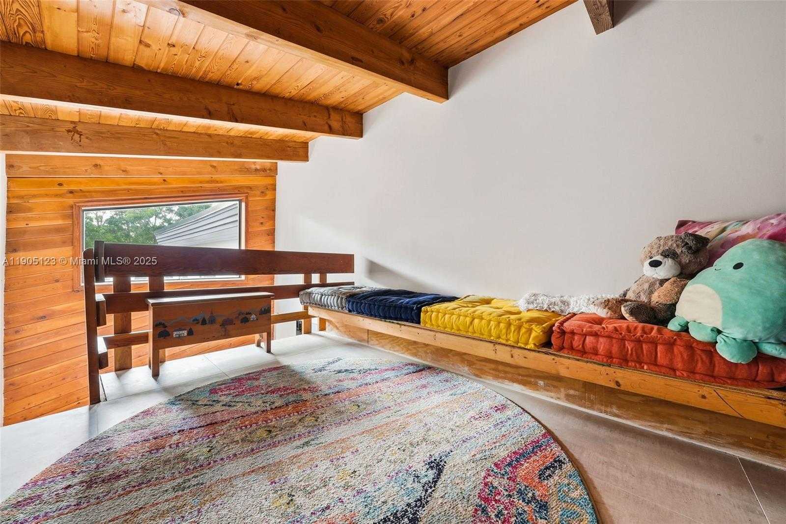 Small Image of 9200 NORTH EAST 12TH AVE, Miami Shores Number 42