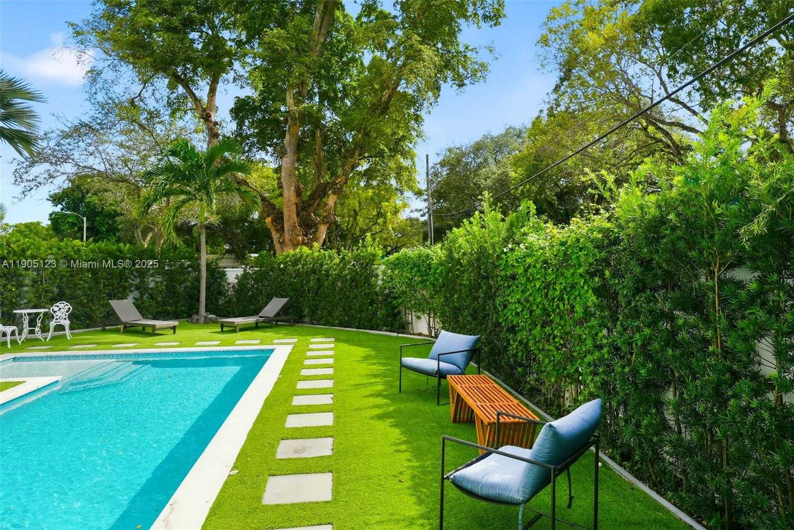 Small Image of 9200 NORTH EAST 12TH AVE, Miami Shores Number 56