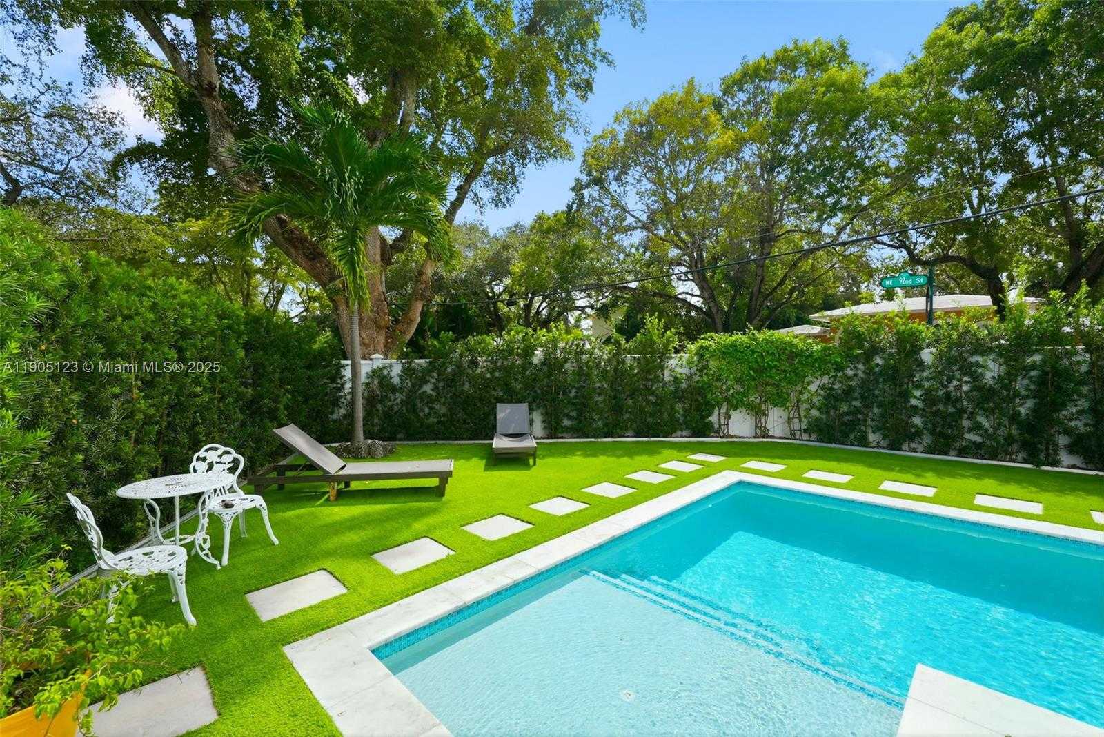 Small Image of 9200 NORTH EAST 12TH AVE, Miami Shores Number 60