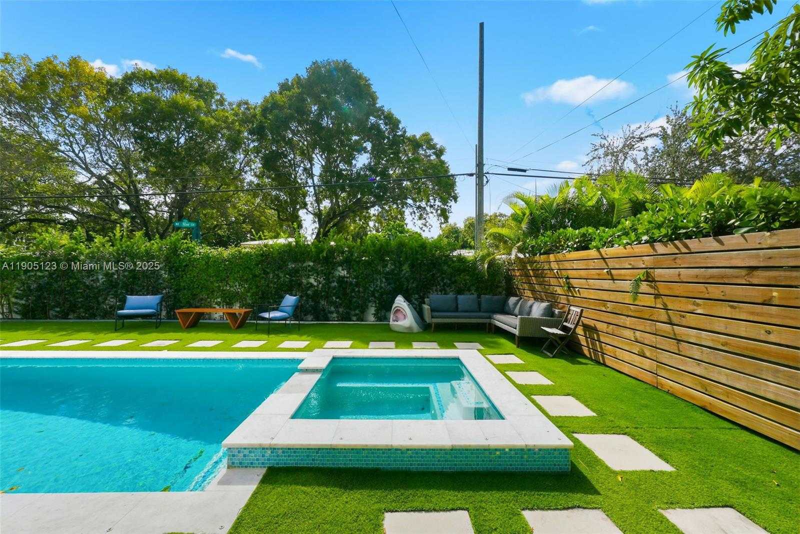 Small Image of 9200 NORTH EAST 12TH AVE, Miami Shores Number 63