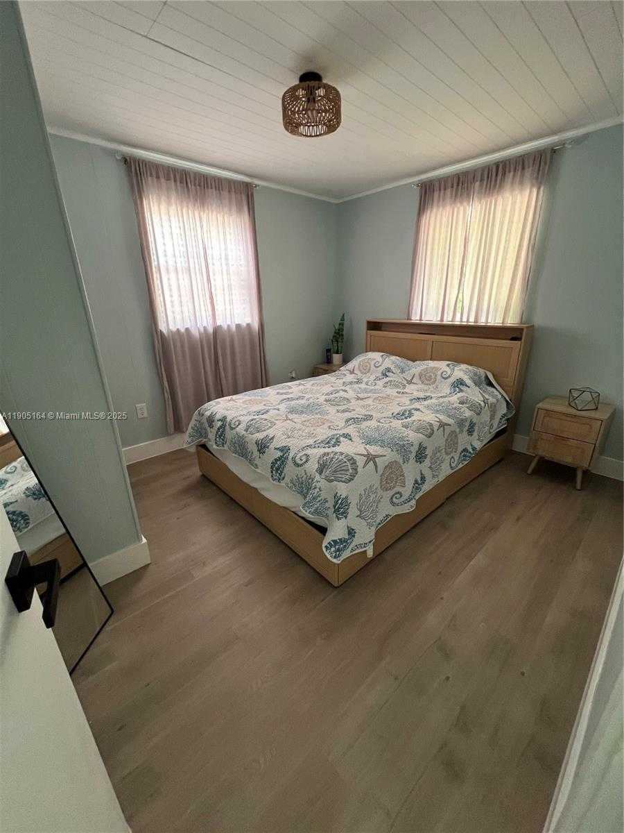 Small Image of 59 TARPON AVE, Key Largo Number 8