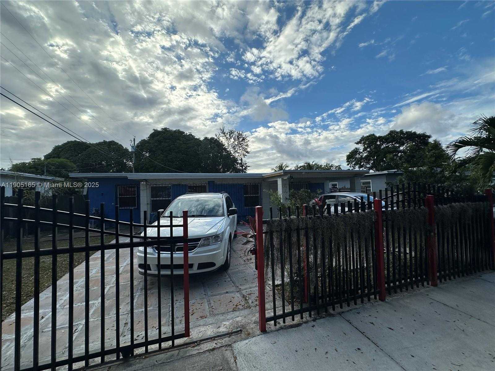 Small Image of 12240 NORTH WEST 13TH AVE, North Miami Number 6