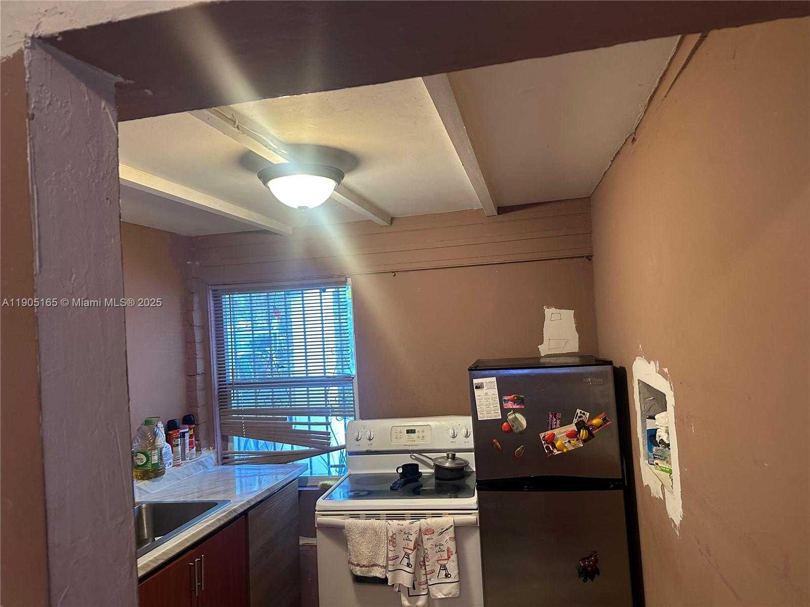 Small Image of 12240 NORTH WEST 13TH AVE, North Miami Number 7