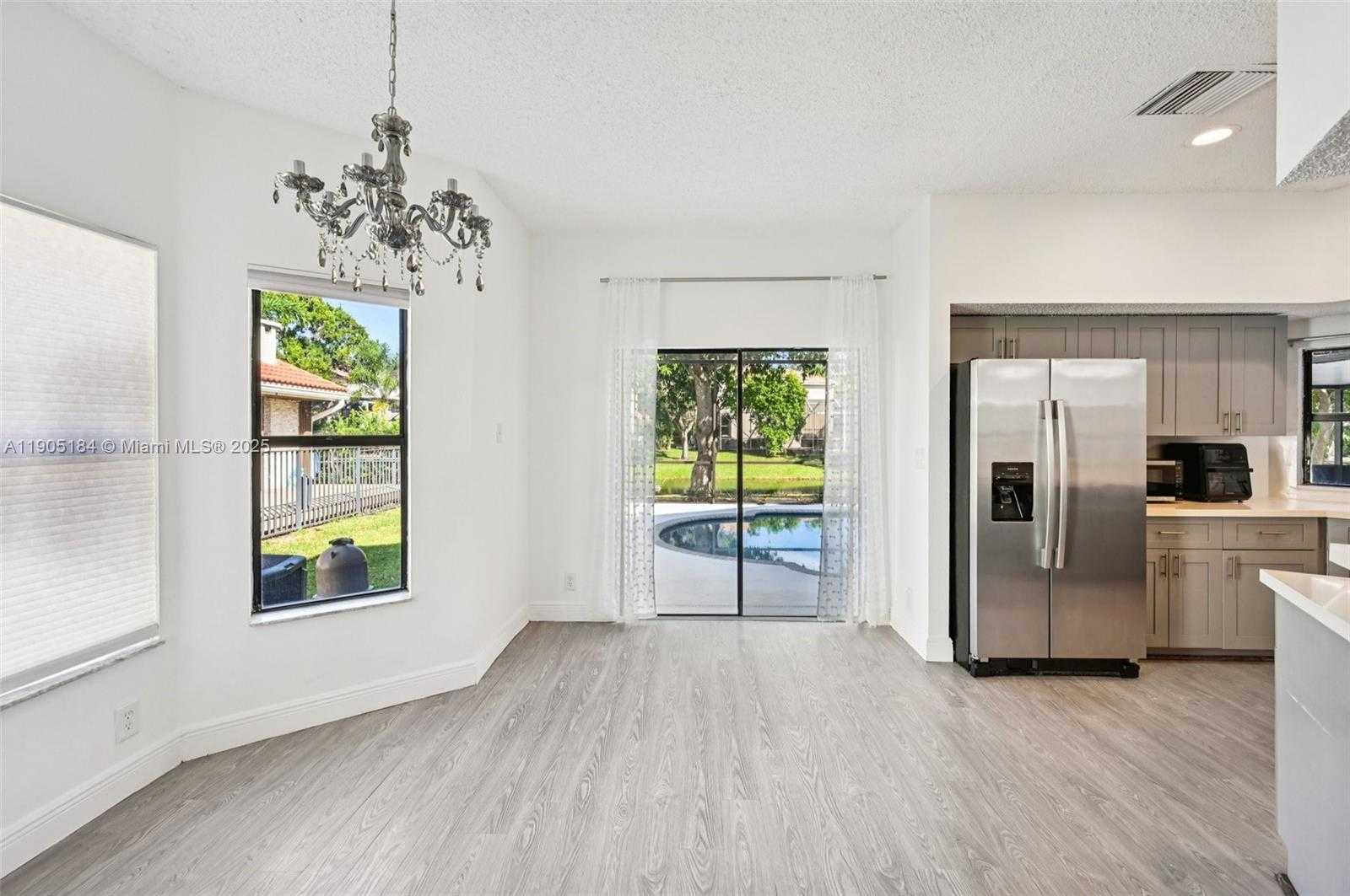 Small Image of 6120 NORTH WEST 60TH AVE, Parkland Number 11