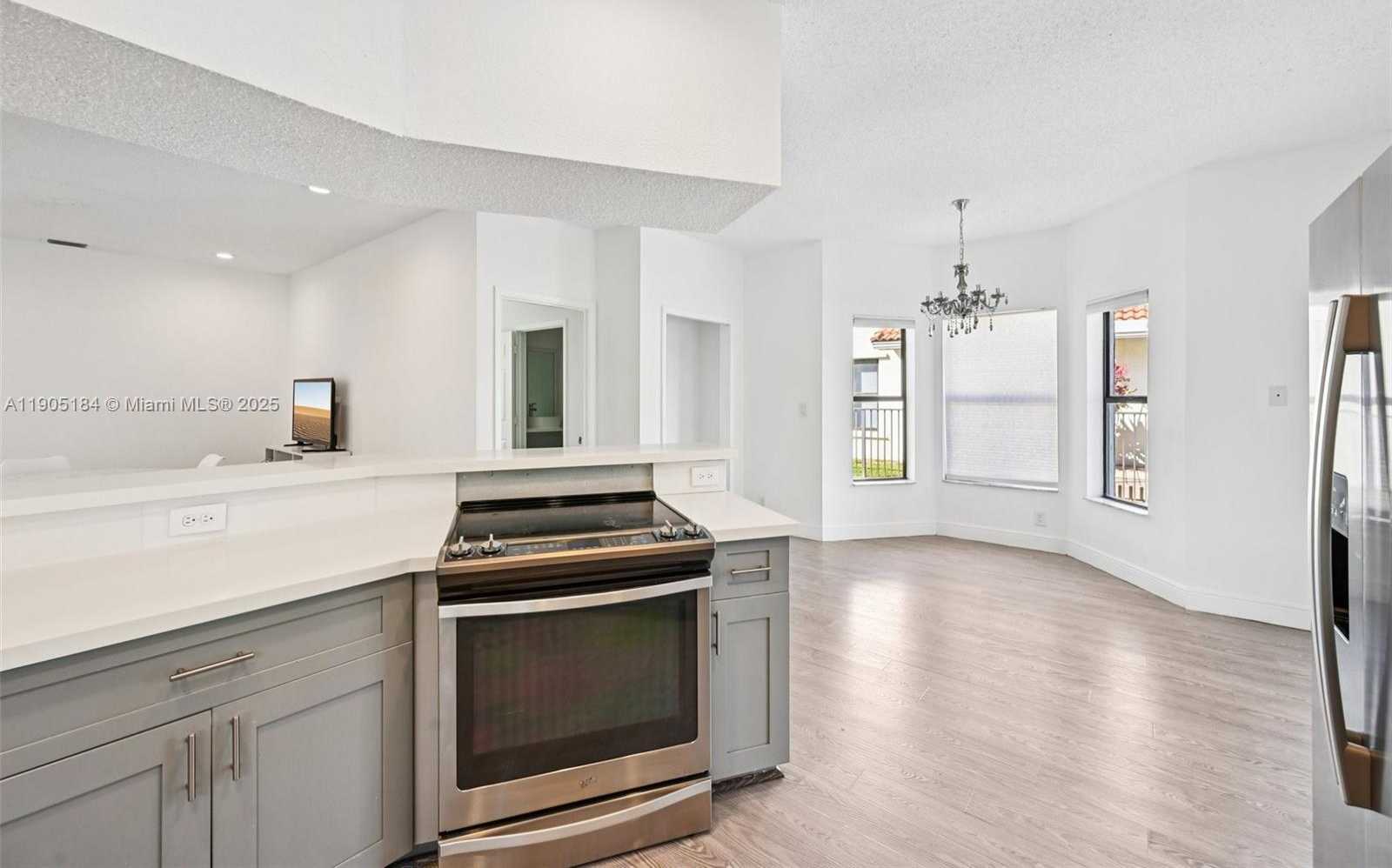 Small Image of 6120 NORTH WEST 60TH AVE, Parkland Number 12