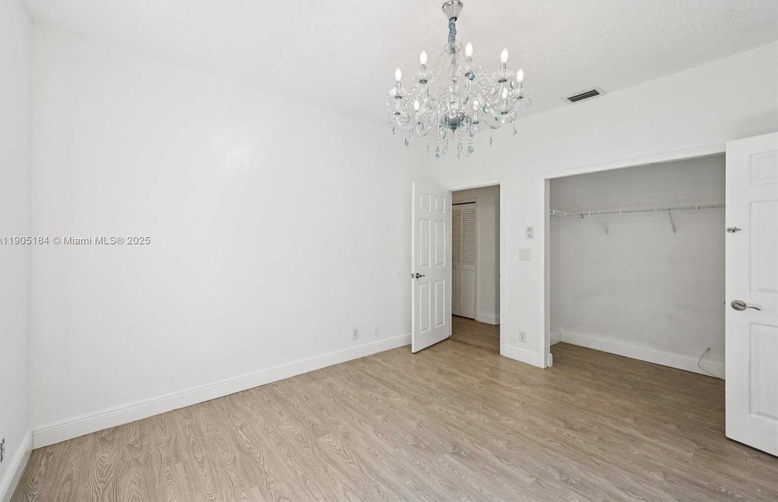 Small Image of 6120 NORTH WEST 60TH AVE, Parkland Number 25