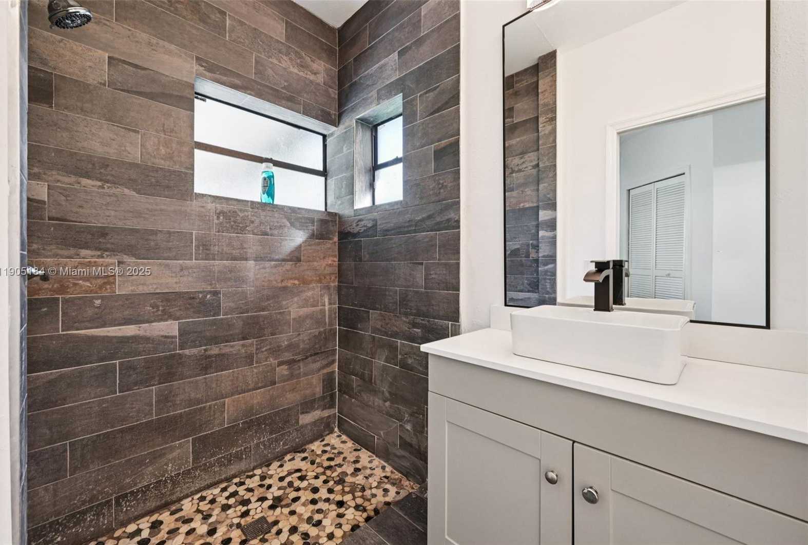 Small Image of 6120 NORTH WEST 60TH AVE, Parkland Number 32