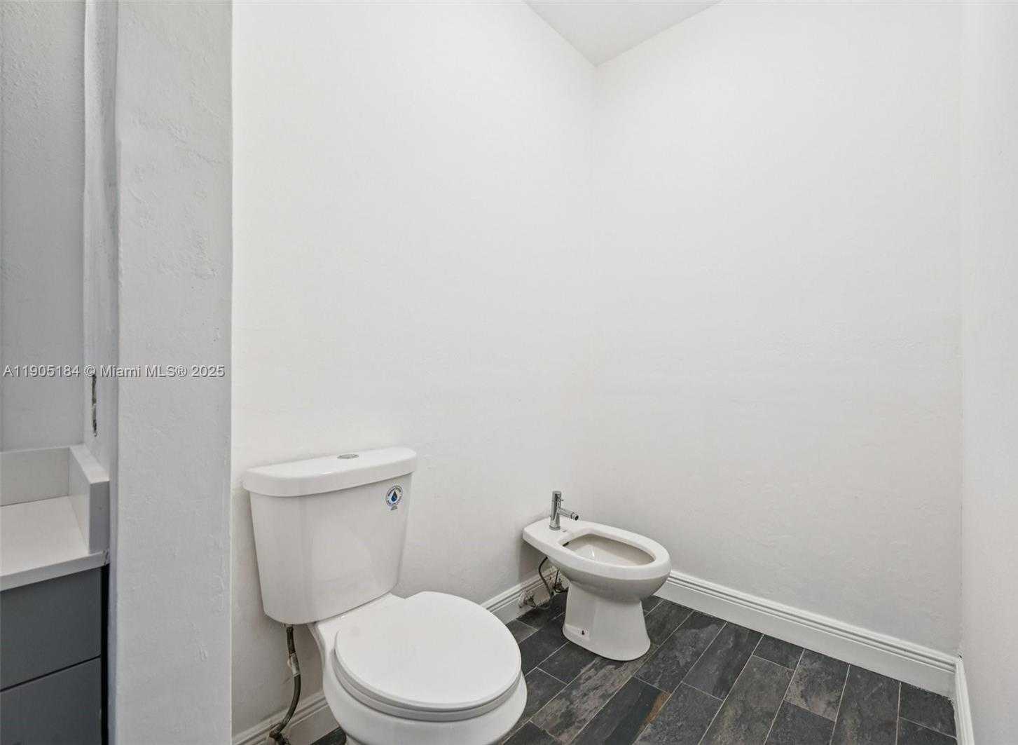 Small Image of 6120 NORTH WEST 60TH AVE, Parkland Number 33