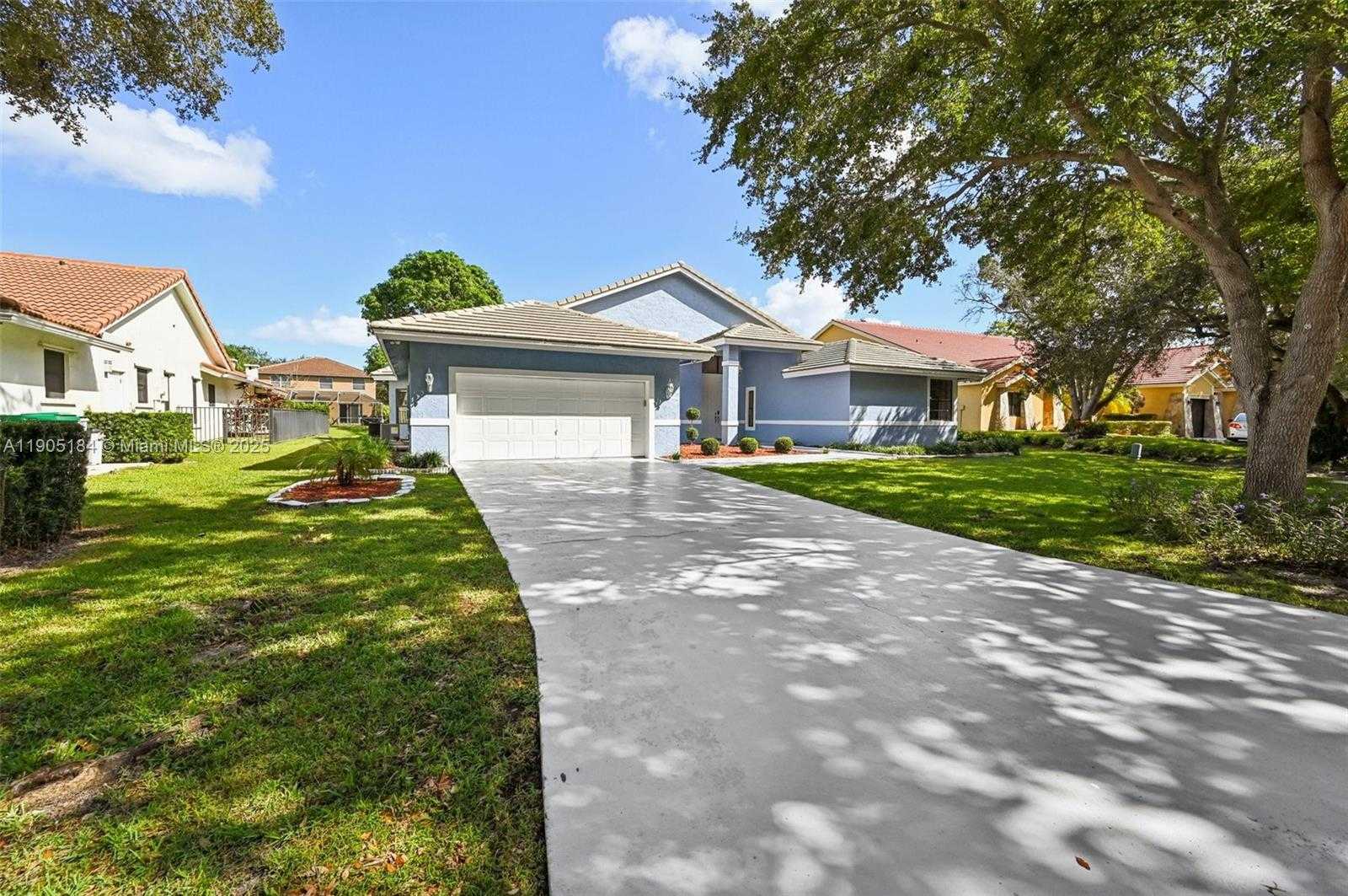 Small Image of 6120 NORTH WEST 60TH AVE, Parkland Number 4