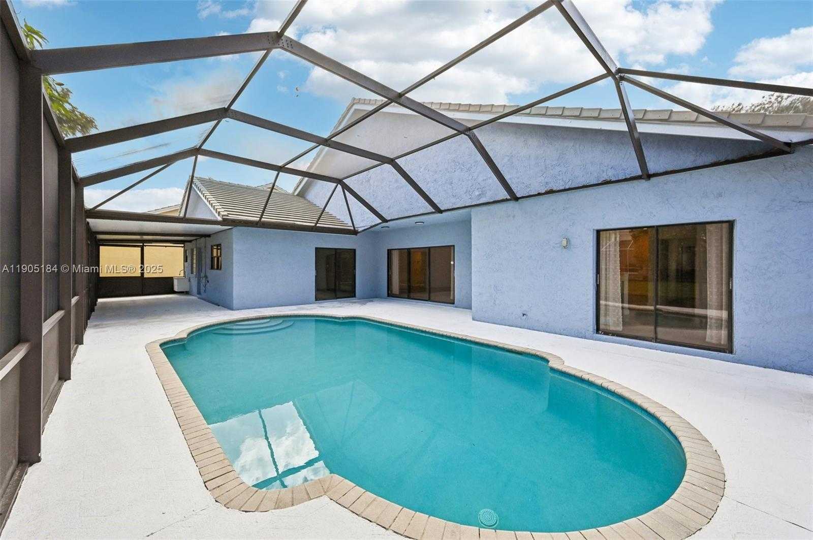 Small Image of 6120 NORTH WEST 60TH AVE, Parkland Number 41