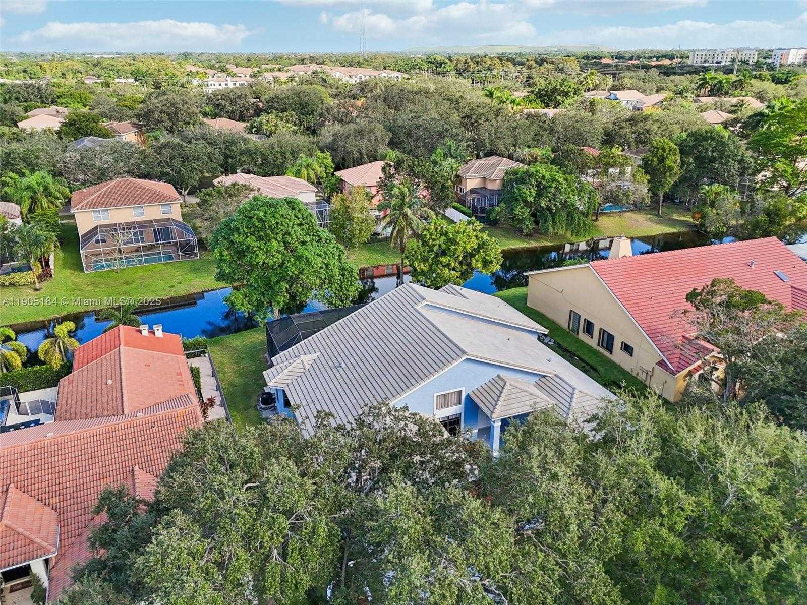 Small Image of 6120 NORTH WEST 60TH AVE, Parkland Number 45