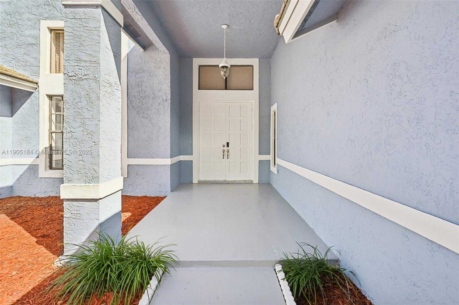 Small Image of 6120 NORTH WEST 60TH AVE, Parkland Number 5