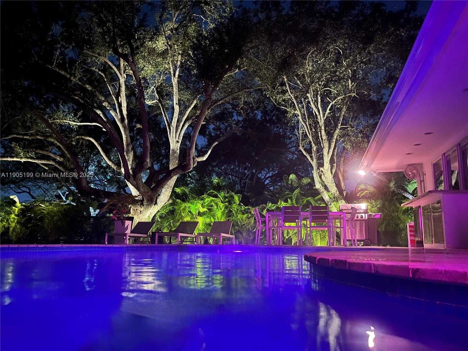 Small Image of 7870 SOUTH WEST 141ST TER, Palmetto Bay Number 26