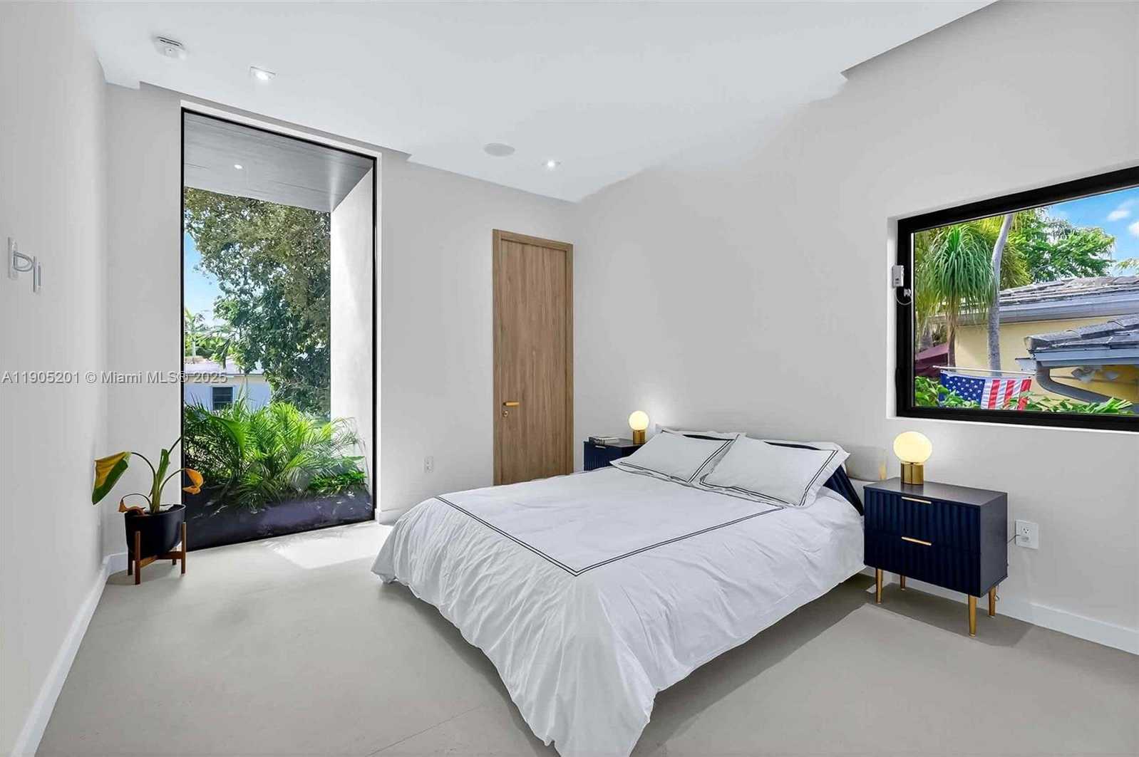 Small Image of 1021 WEST 46TH ST, Miami Beach Number 16