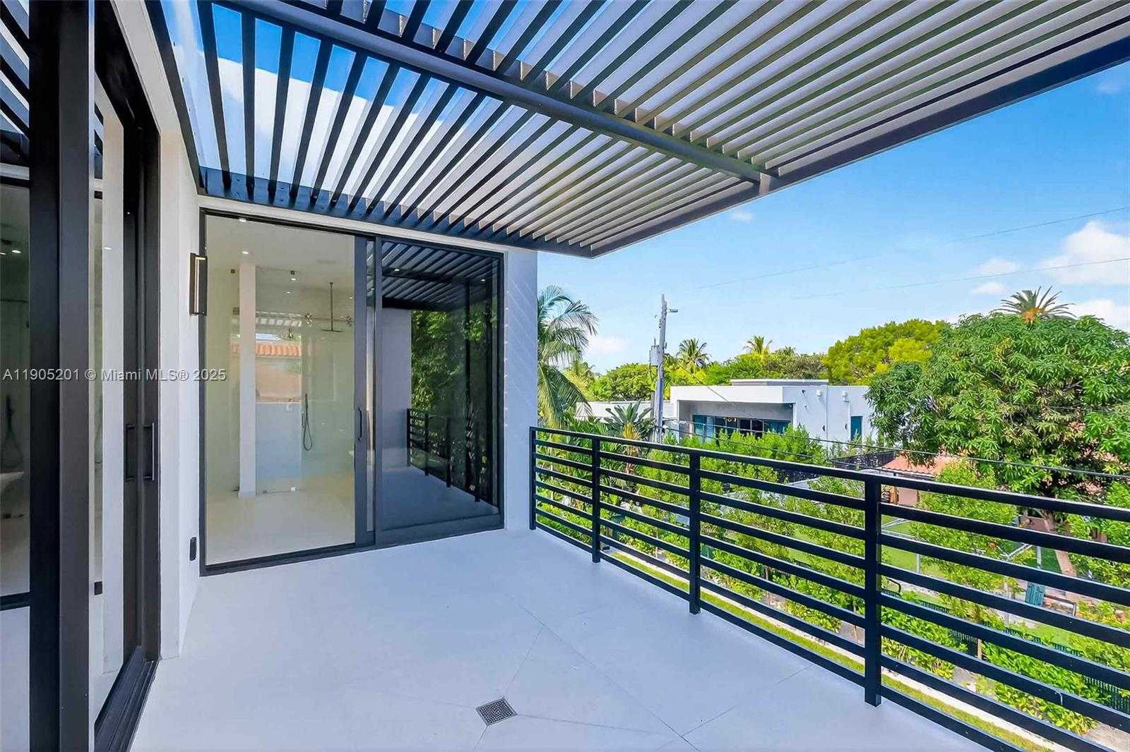 Small Image of 1021 WEST 46TH ST, Miami Beach Number 25