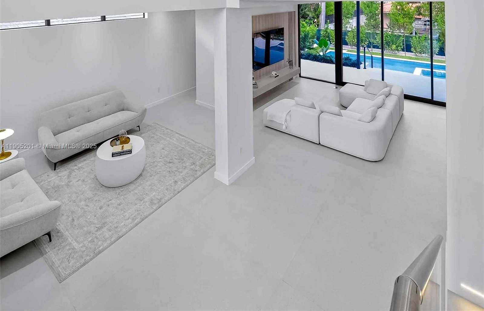 Small Image of 1021 WEST 46TH ST, Miami Beach Number 4