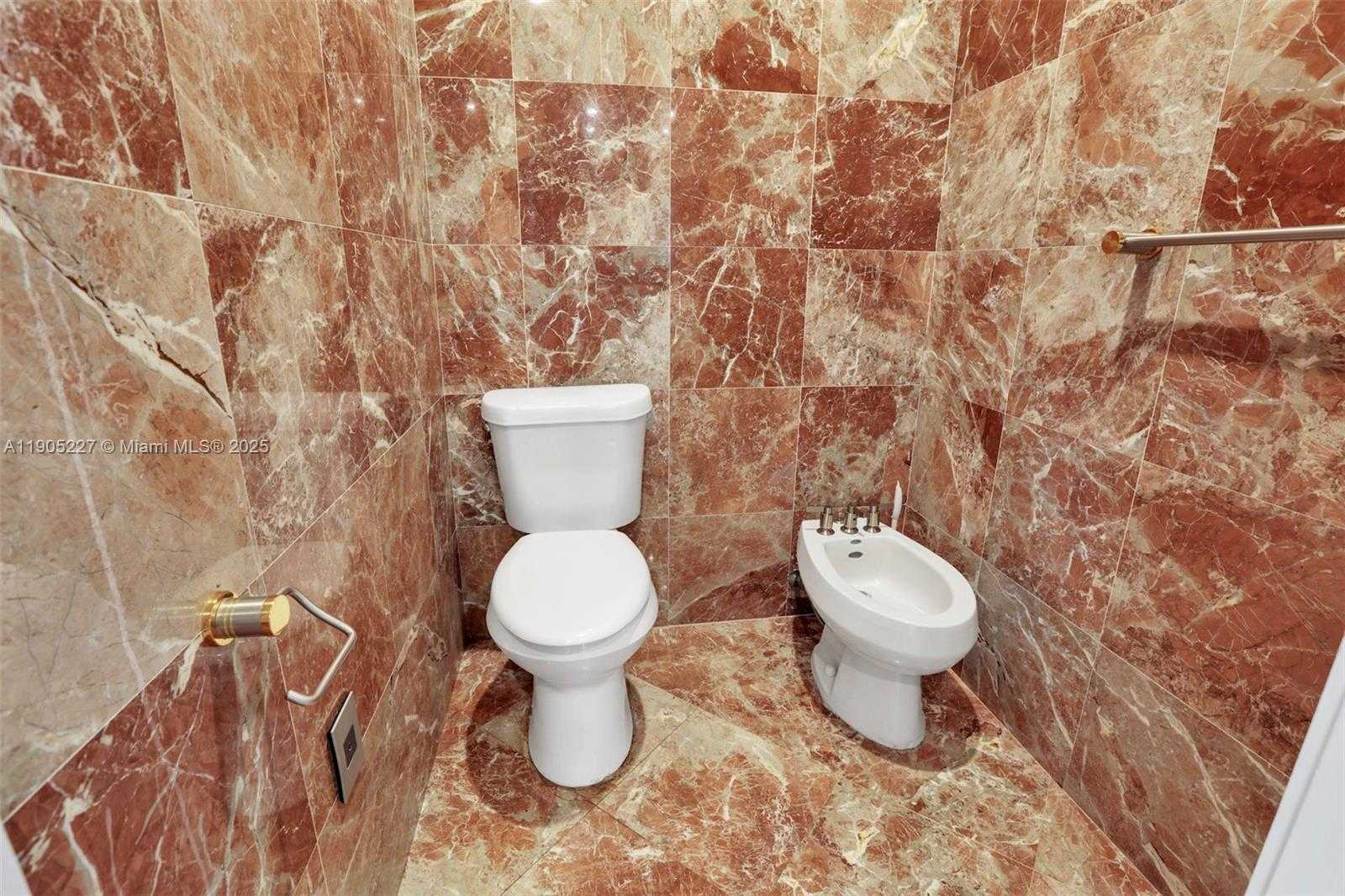 Small Image of 16232 NORTH WEST 79TH AVE, Miami Lakes Number 29