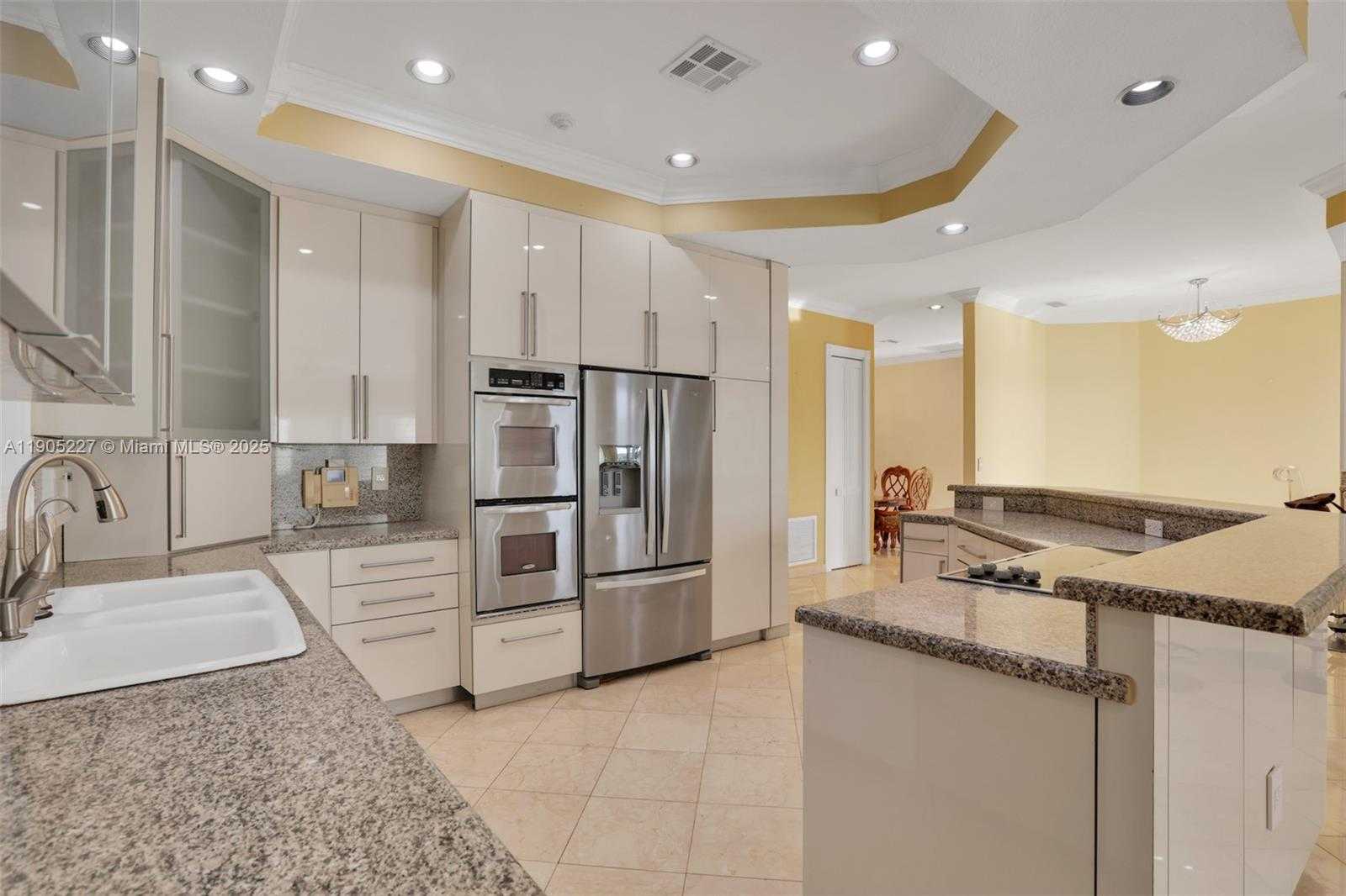 Small Image of 16232 NORTH WEST 79TH AVE, Miami Lakes Number 7