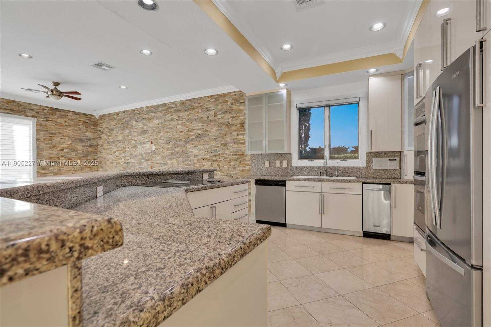 Small Image of 16232 NORTH WEST 79TH AVE, Miami Lakes Number 8