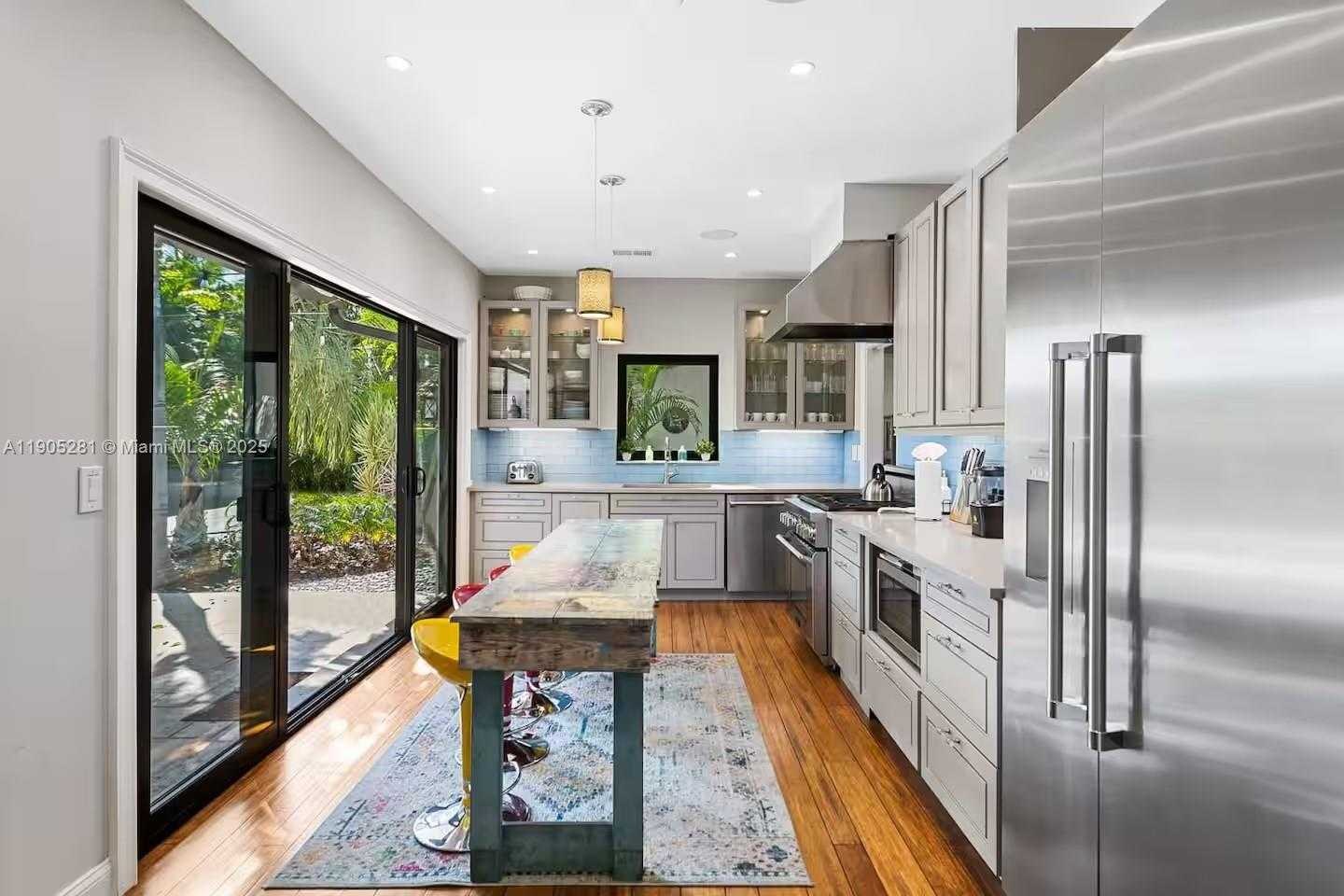 Small Image of 11 SYLVAN LN, Fort Lauderdale Number 22