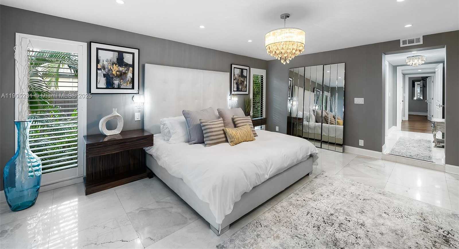 Small Image of 11 SYLVAN LN, Fort Lauderdale Number 29