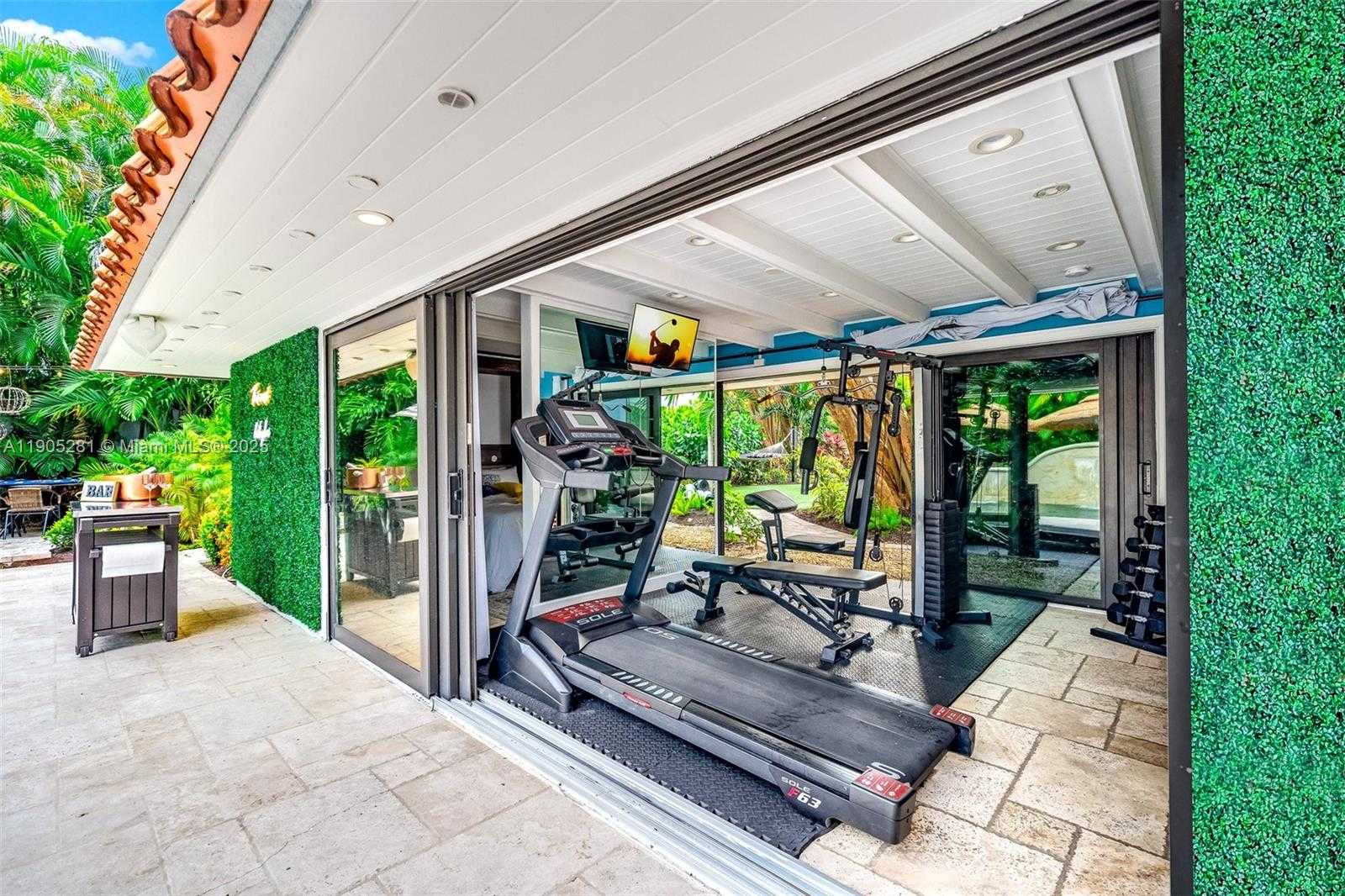 Small Image of 11 SYLVAN LN, Fort Lauderdale Number 3