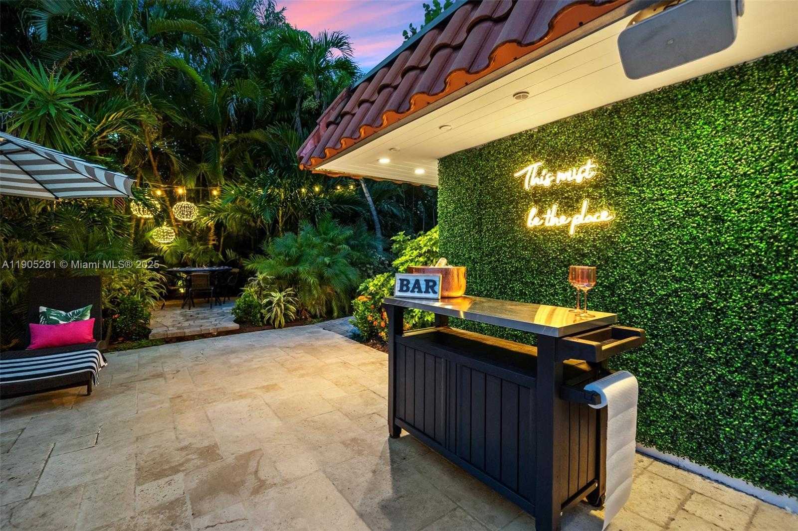 Small Image of 11 SYLVAN LN, Fort Lauderdale Number 39