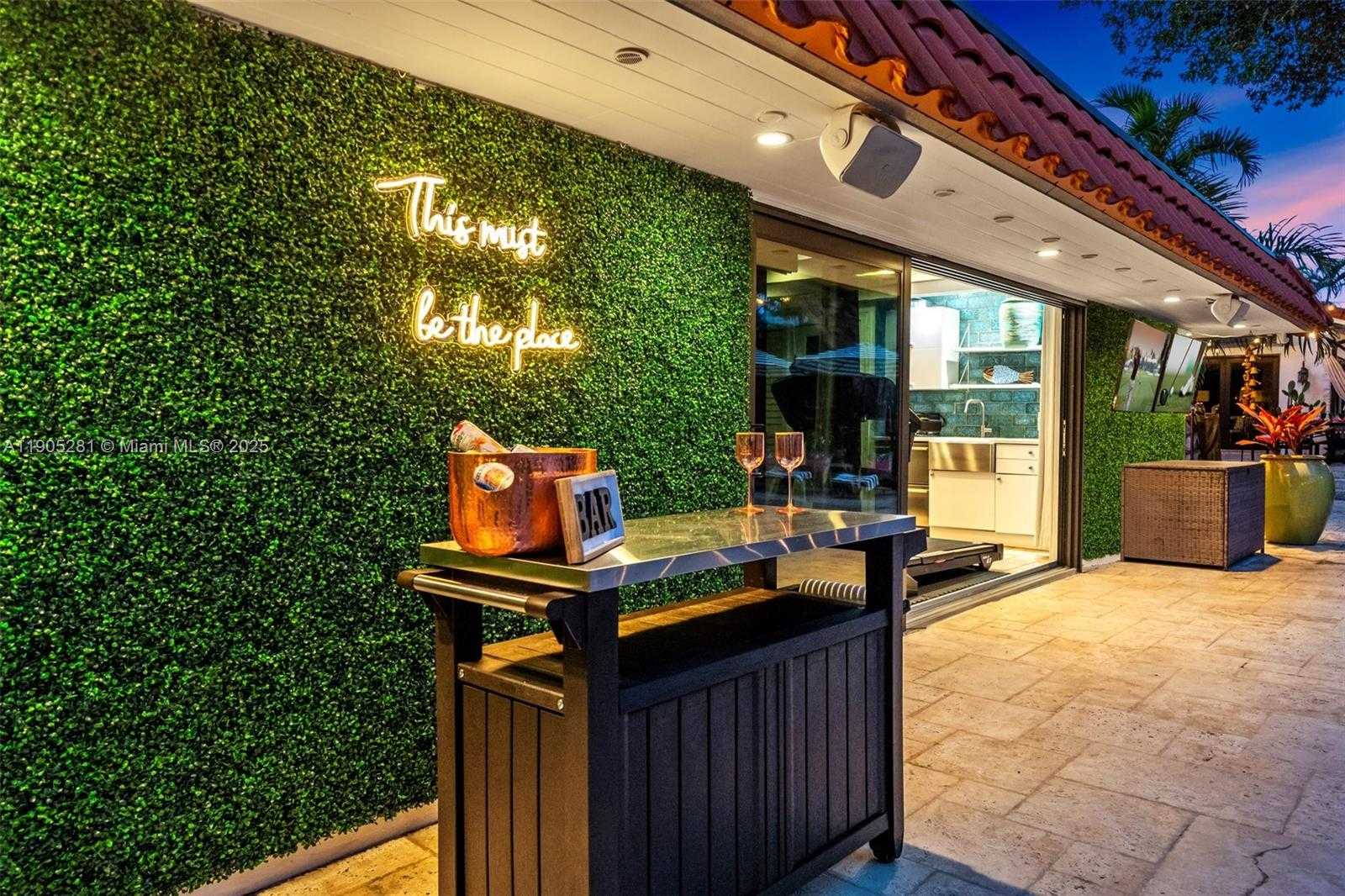 Small Image of 11 SYLVAN LN, Fort Lauderdale Number 40