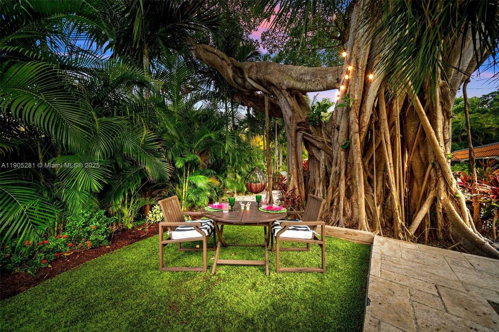 Small Image of 11 SYLVAN LN, Fort Lauderdale Number 41