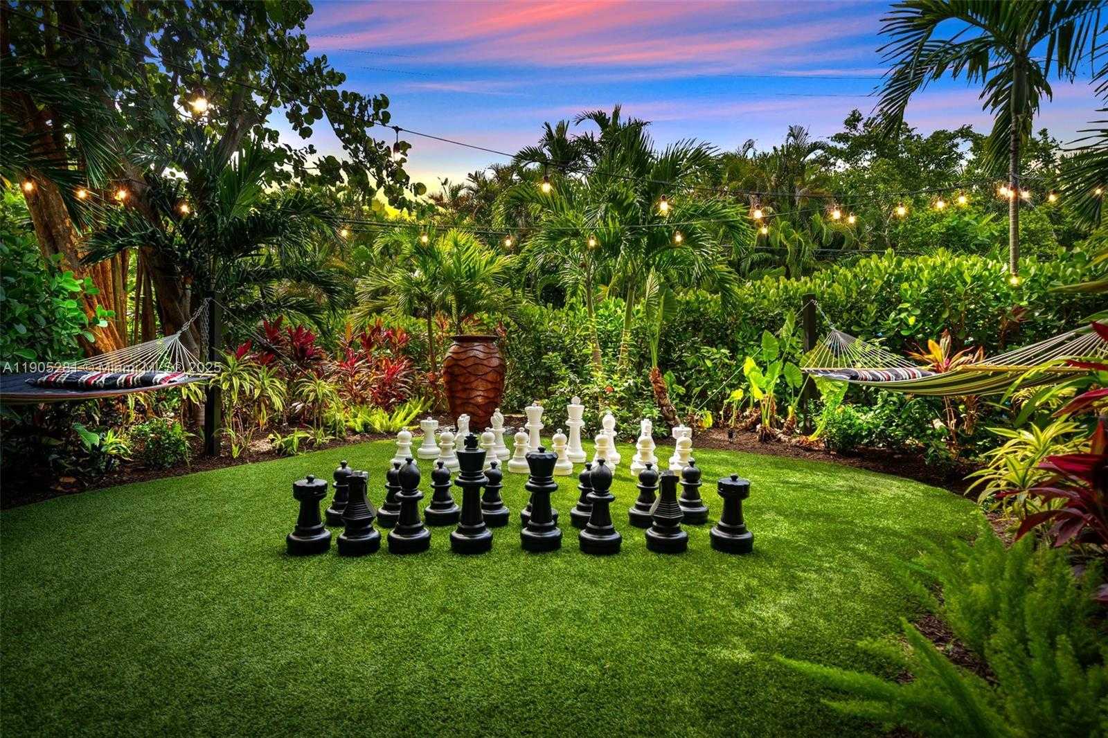 Small Image of 11 SYLVAN LN, Fort Lauderdale Number 42