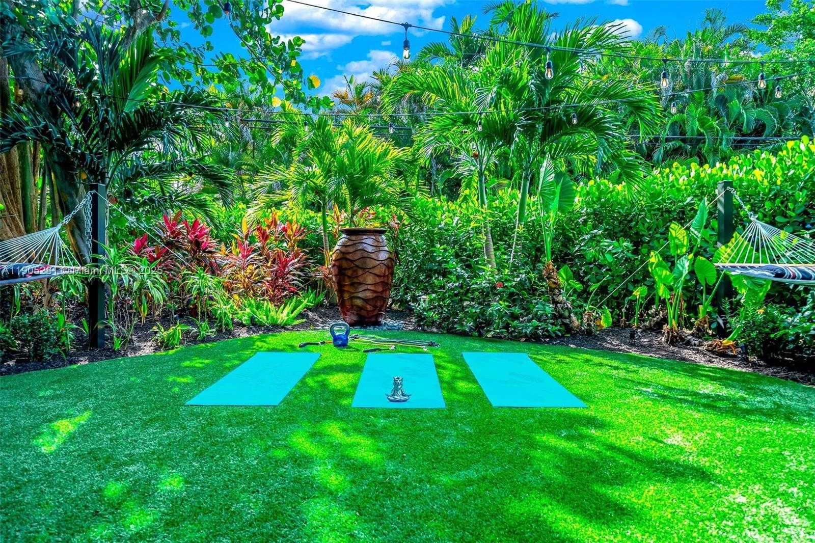 Small Image of 11 SYLVAN LN, Fort Lauderdale Number 48