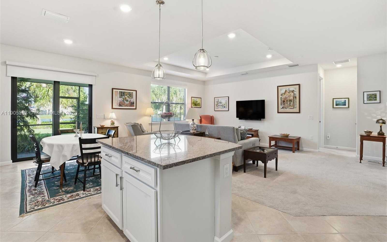 Small Image of 16083 MISTFLOWER DR, Other City - In The State Of Florida Number 17