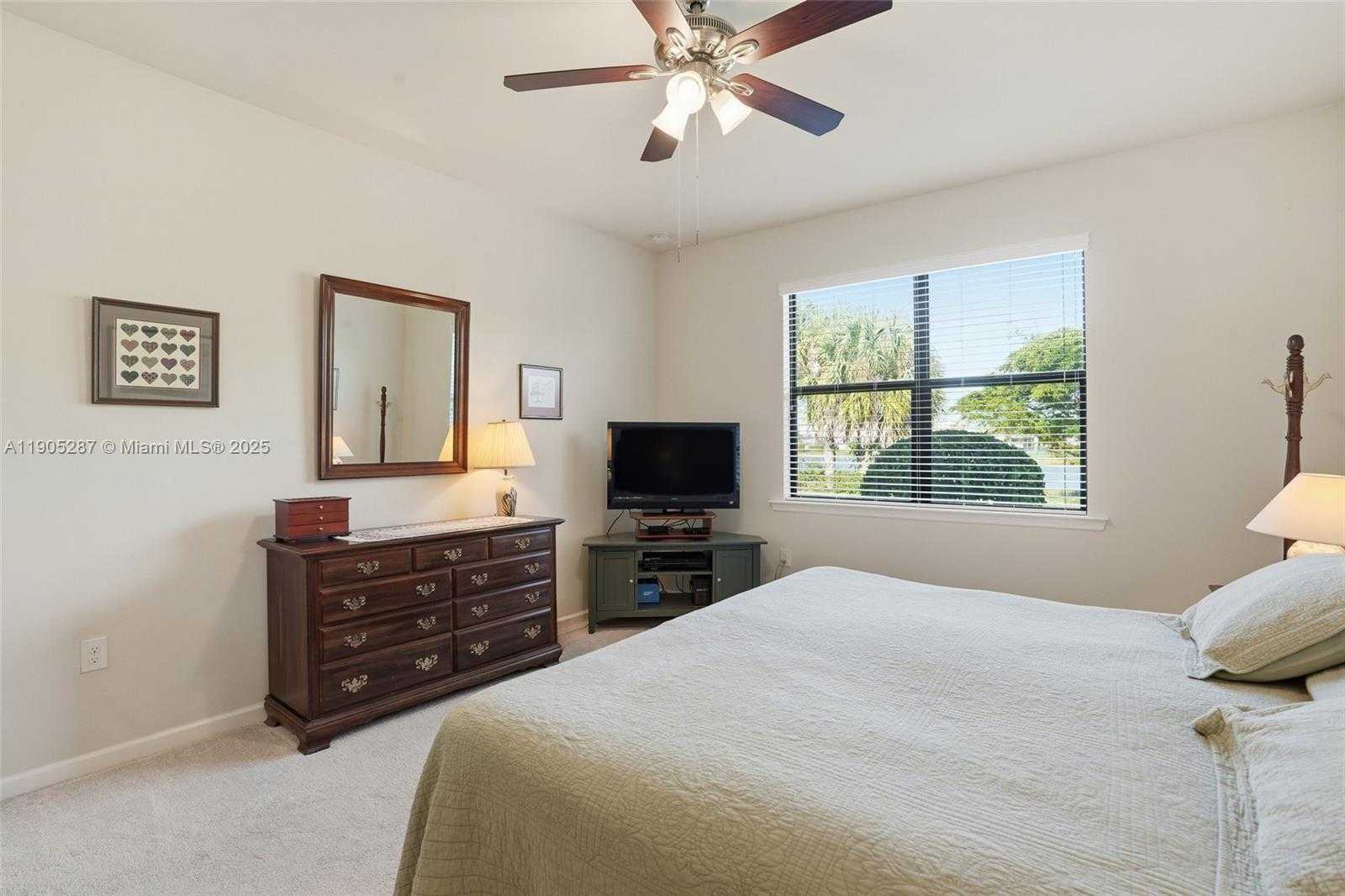 Small Image of 16083 MISTFLOWER DR, Other City - In The State Of Florida Number 25