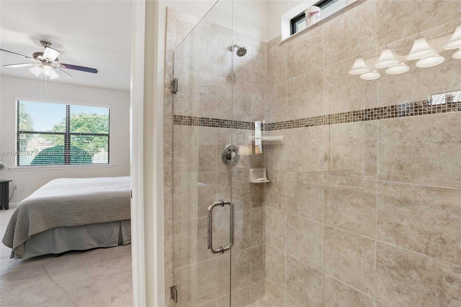 Small Image of 16083 MISTFLOWER DR, Other City - In The State Of Florida Number 27