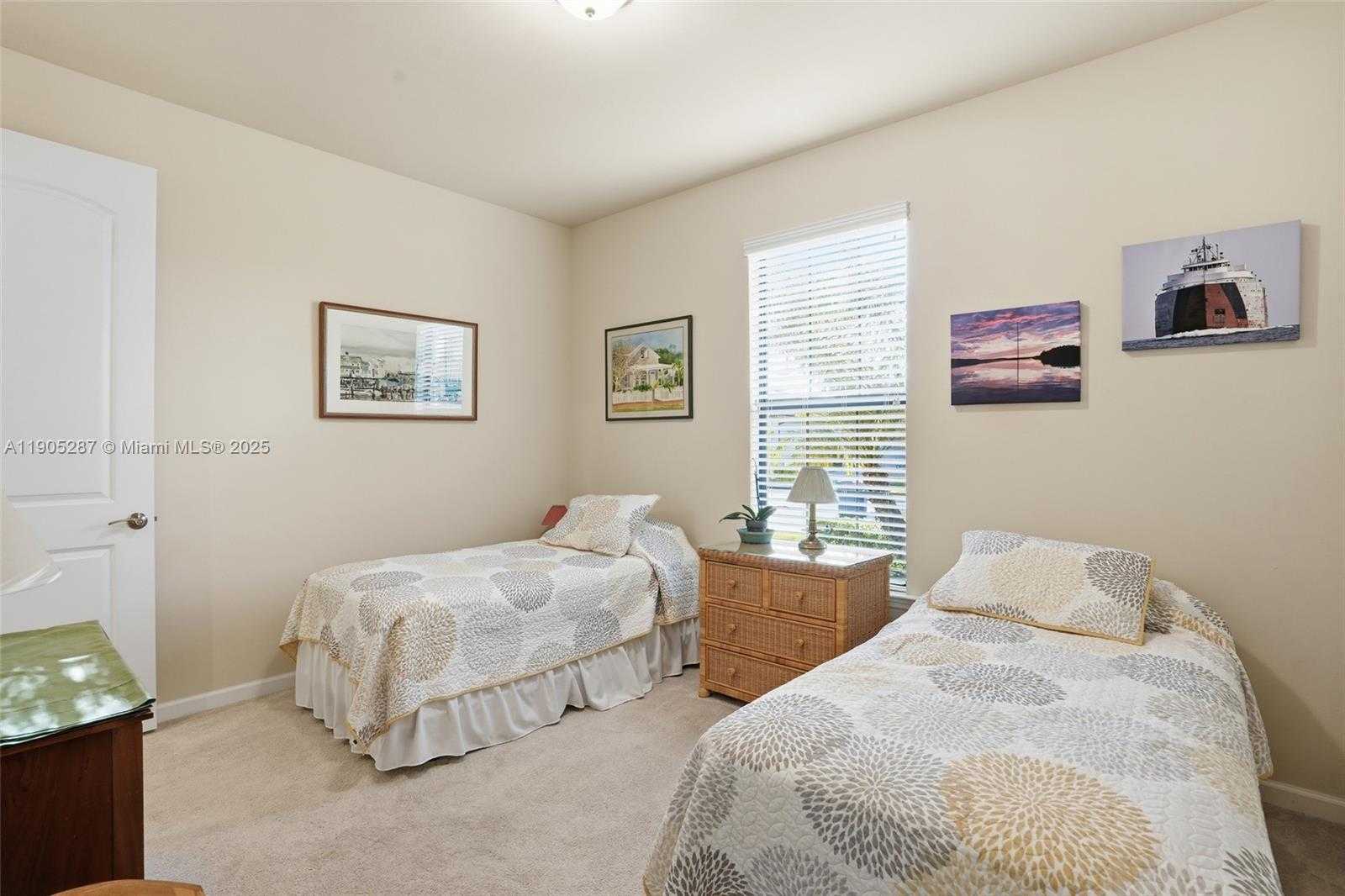 Small Image of 16083 MISTFLOWER DR, Other City - In The State Of Florida Number 29