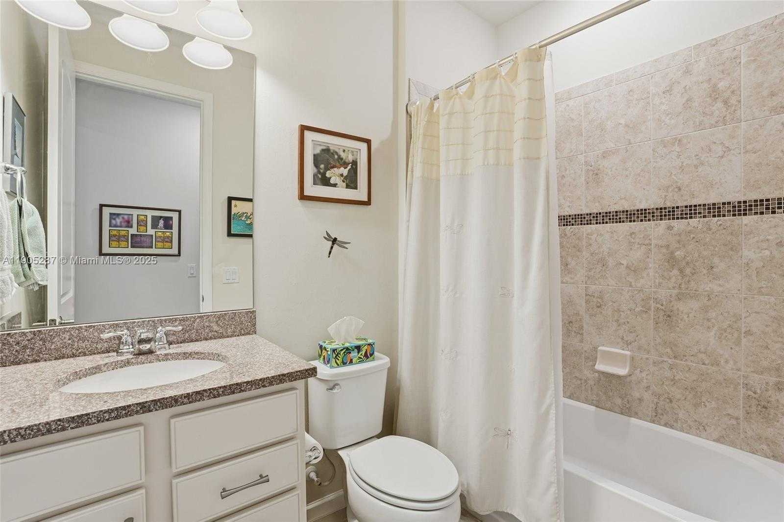 Small Image of 16083 MISTFLOWER DR, Other City - In The State Of Florida Number 31