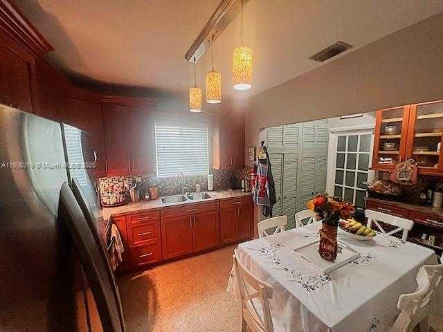 Small Image of 714 WEST 56TH ST, Hialeah Number 10