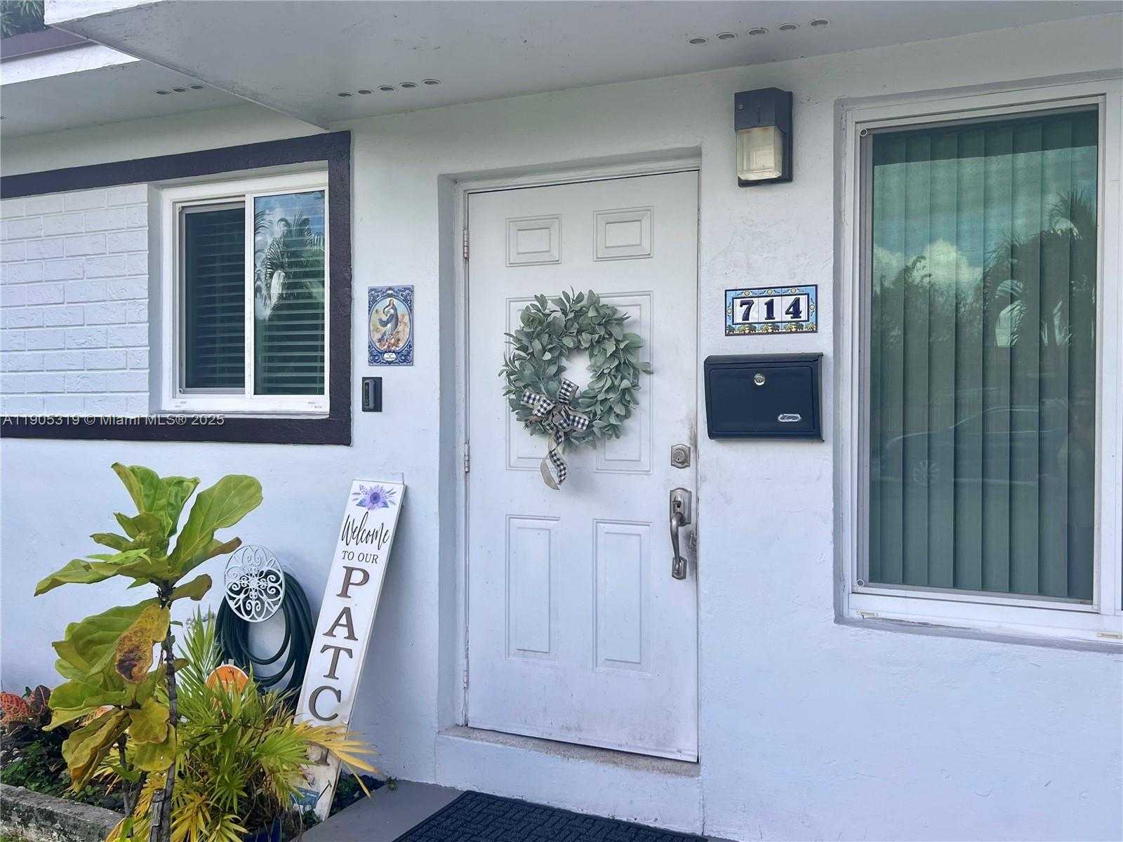 Small Image of 714 WEST 56TH ST, Hialeah Number 4