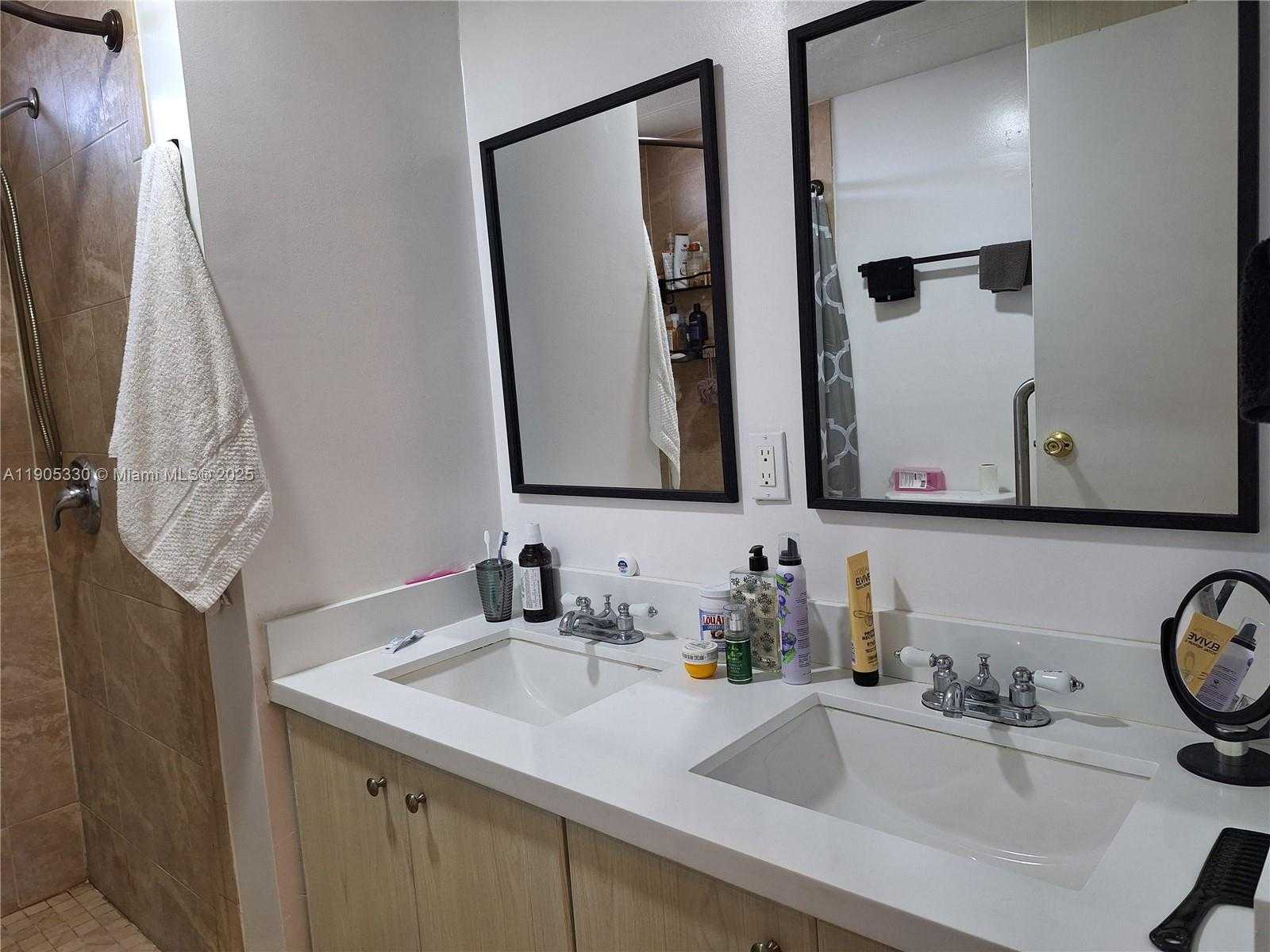 Small Image of 21760 NORTH WEST 3RD ST, Pembroke Pines Number 15